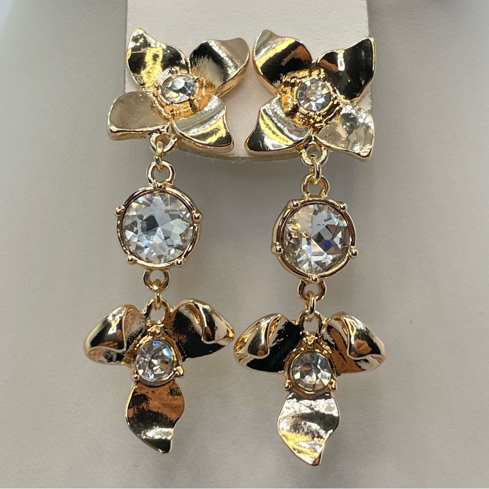 Unsigned Tahari Gold Floral White Crystal Dangle Earrings Statement Sparkly Drop